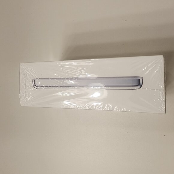 Brand New 2009 Vintage Apple iPod Classic A1238 160 GB - 7th Generation - Silver - Picture 4 of 6